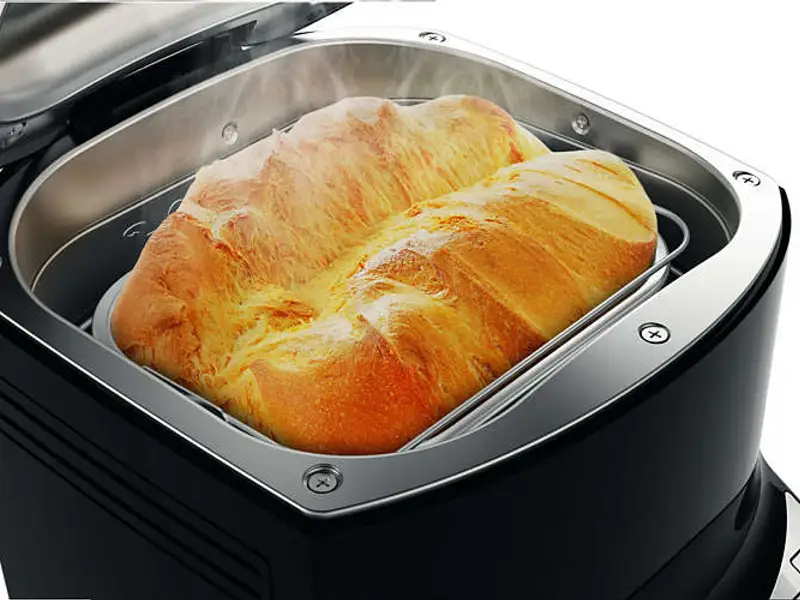 Paine calda, proaspata, cu miros imbietor inca din primele momente ale diminetii