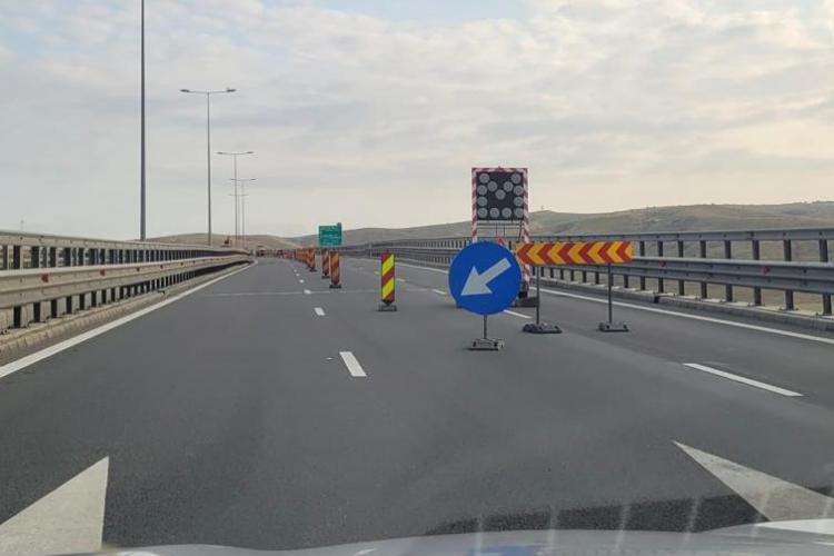 Restricții de circulație pe Autostrada A10 din judeţul Cluj. O porţiune de carosabil s-a surpat