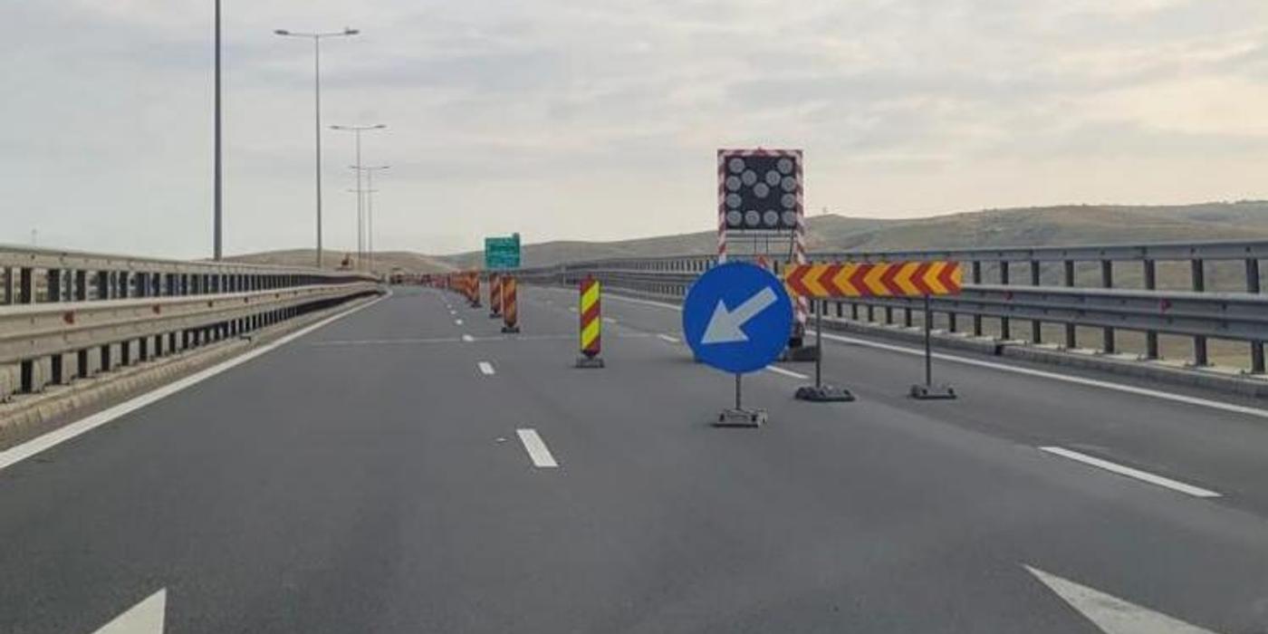 Restricții de circulație pe Autostrada A10 din judeţul Cluj. O porţiune de carosabil s-a surpat