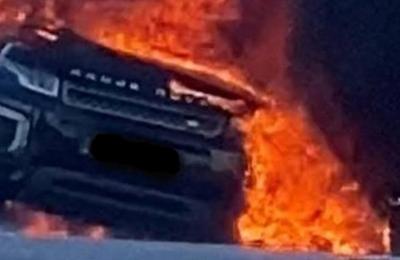 Land Rover incendiat în Cluj-Napoca de șapte tineri teribiliști