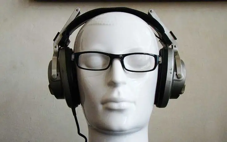 Cum sa-ti izolezi fonic locuinta