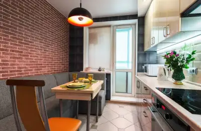 Choosing the Right Table for a Small Kitchen