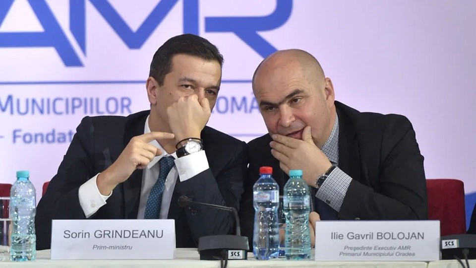 Scenariu-şoc: „PNL și PSD vor să dea afară USR de la guvernare”