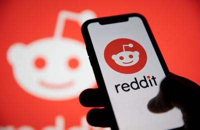 Reddit a semnat un contract de licenţiere a conţinutului cu o companie de AI, înainte de oferta sa publică iniţială