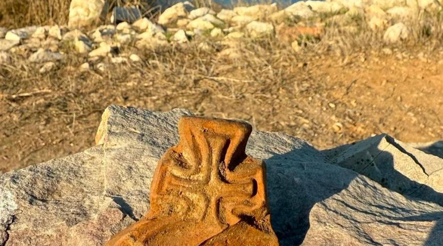 O lumină de acum 1.500 de ani pe malul Dunării: Ce ne spune fragmentul de opaiț descoperit la Capidava