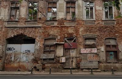 Primăria Botoșani mărește impozitele cu 400% pentru clădirile aflate în stare de degradare