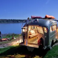 Un minibus din 1959 devine o casa pe roti foarte cocheta