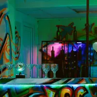 Graffiti și artă urbană în designul barului: sfaturi utile