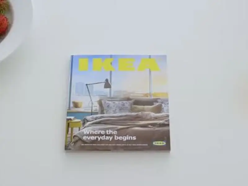 Noul catalog IKEA parodie la produsele Apple