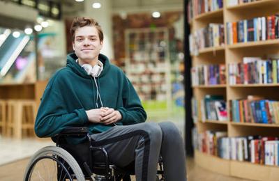 Adolescentul cu nevoi speciale: cum îl ajuți să se integreze în societate