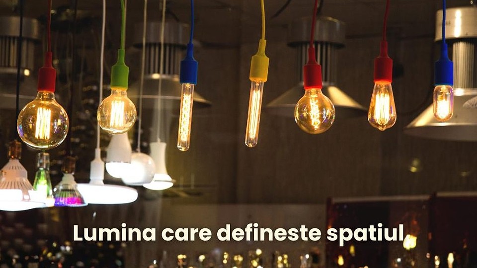Lumina care definește o încăpere: cum au reinventat candelabrele moderne arhitectura locuinței