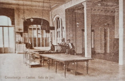 Istoria secretă a crupierului. De la călăreții din spatele șeii până la mese.