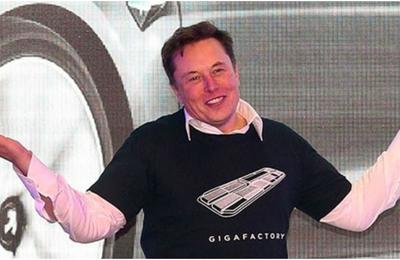 Elon Musk neagă că a fost la „petrecerea scandaloasă” din România găzduită de Andrew Tate