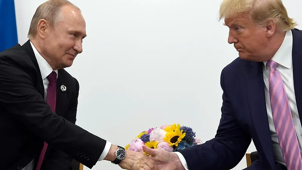 Trump, avertisment dur pentru Putin: „Distrugi Rusia dacă refuzi un acord de pace cu Ucraina”