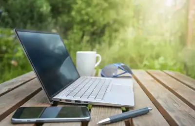 Innovative Office Design Ideas for a Courtyard Setting