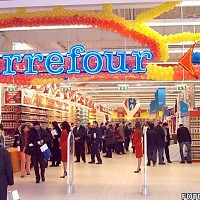 Carrefour, explicații despre motivele pentru care a decis vânzarea magazinelor către familia Pavăl (Dedeman). O mențiune despre guvern și o premieră negativă în 2025