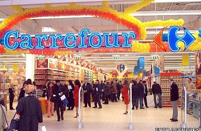 Carrefour, explicații despre motivele pentru care a decis vânzarea magazinelor către familia Pavăl (Dedeman). O mențiune despre guvern și o premieră negativă în 2025
