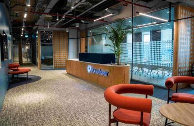 Foundever extinde operațiunile locale prin deschiderea unui nou sediu la București