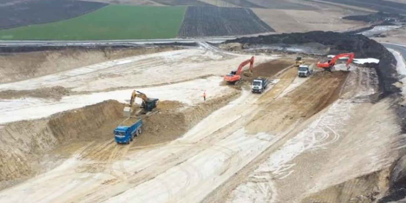 Drumul Expres dintre Autostrada Transilvania și Tureni se află în faza de decopertare teren