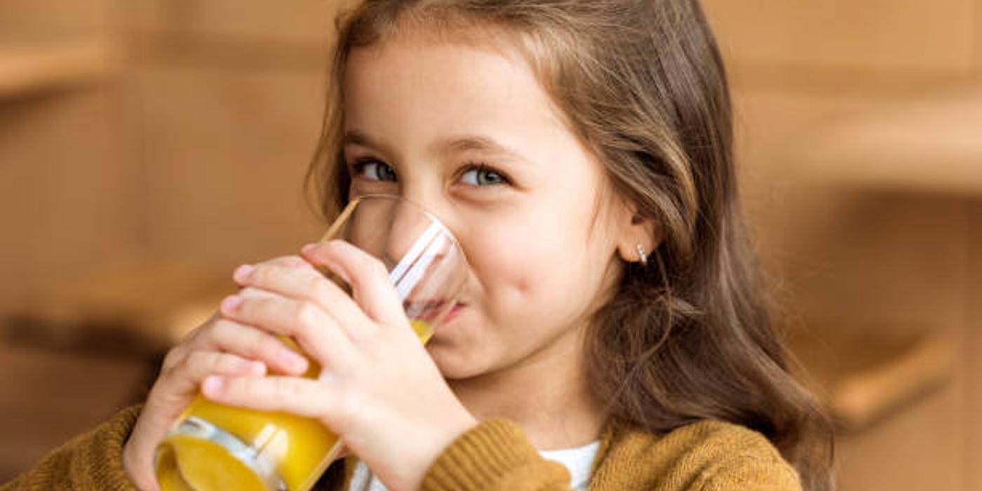 Sucuri bogate în vitamine recomandate pentru copiii în creștere