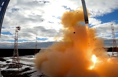 Misiune nucleară a SUA în Europa. Putin, alarmat, anunță teste nucleare de urgență