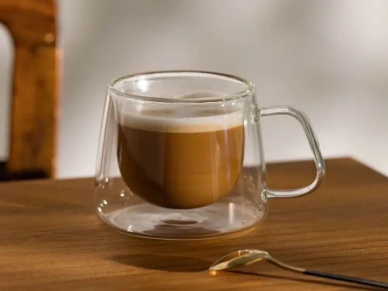 Cum alegi cana de cafea ideală pentru rutina zilnică