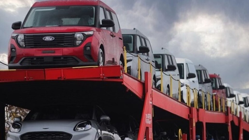 Ford Craiova poate produce anual 300.000 de vehicule