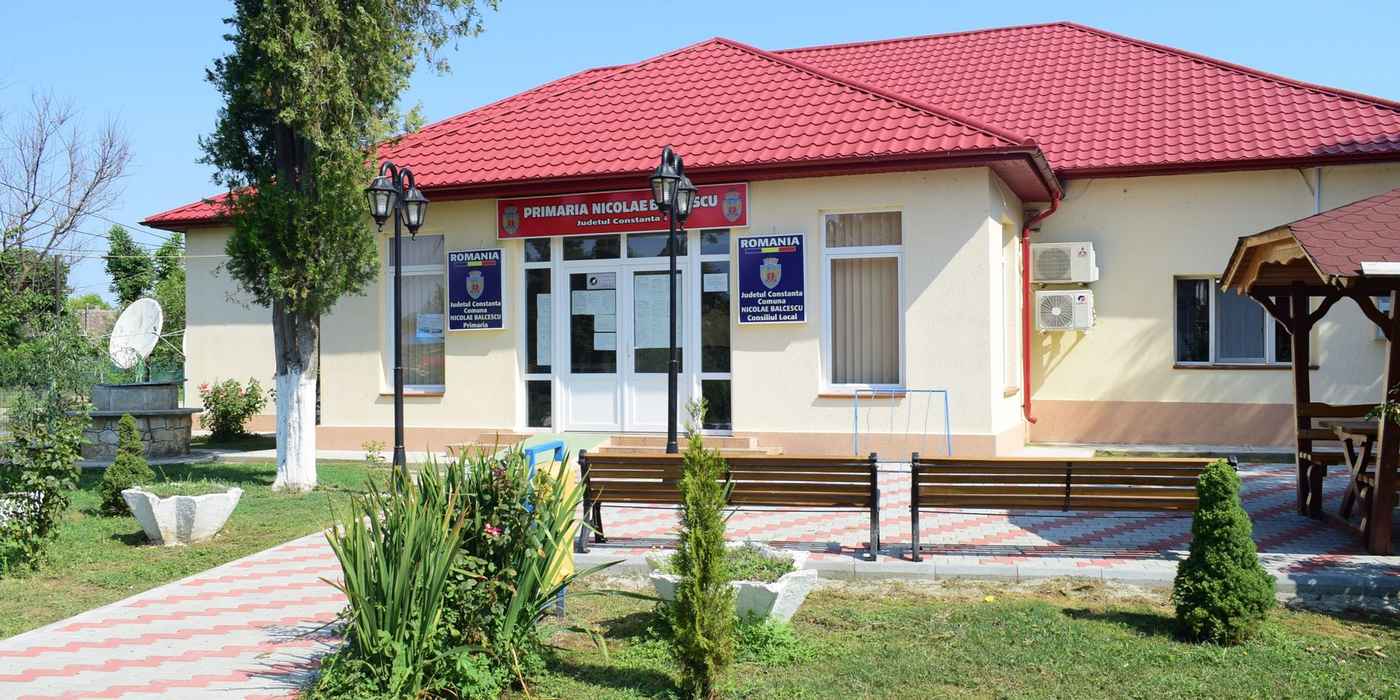 Tranziția verde a satului dobrogean. Primăria Nicolae Bălcescu investește peste 169.000 de lei într-o autoutilitară plug-in hibrid