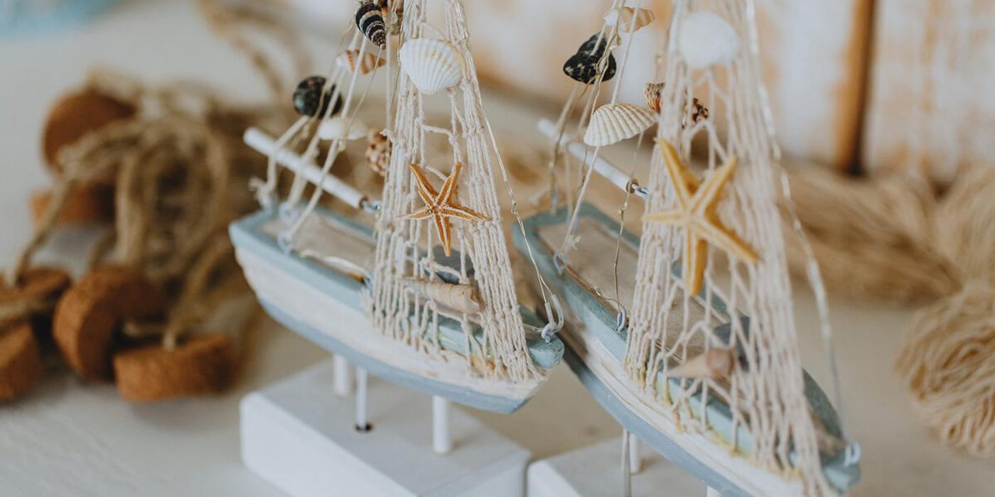 Amenajează curtea cu decorațiuni grădină din magazinul decodepot.ro. Idei inedite pentru casa ta