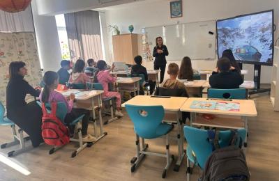 Record de implicare: BCR marchează 10 ani de „Școala de Bani” cu aproape 112.000 de ore de educație financiară în doar o săptămână