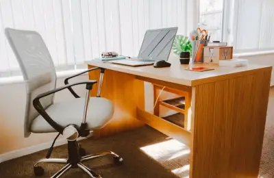 Choosing the Right Office Chair for Efficient Workspace Organization
