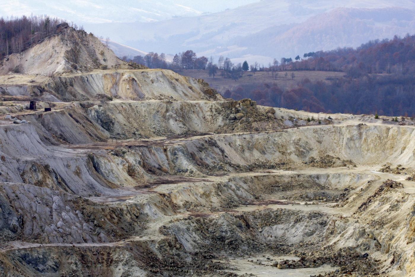 USR: Marcel Ciolacu refuză să spună dacă RMGC vrea prelungirea licenţei de exploatare la Roşia Montană
