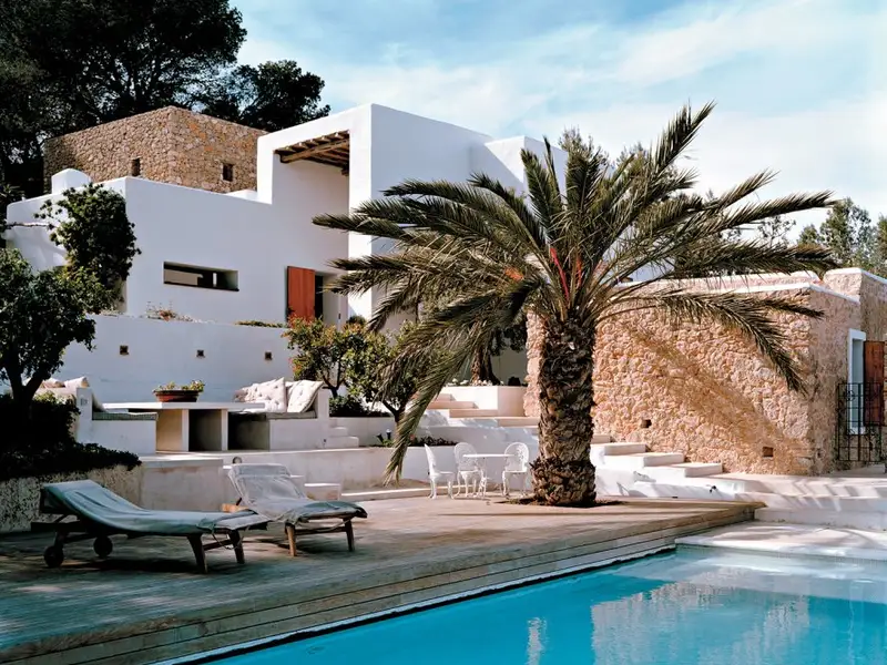 Vila din Ibiza cea mai buna ilustrare a atmosferei mediteraneene