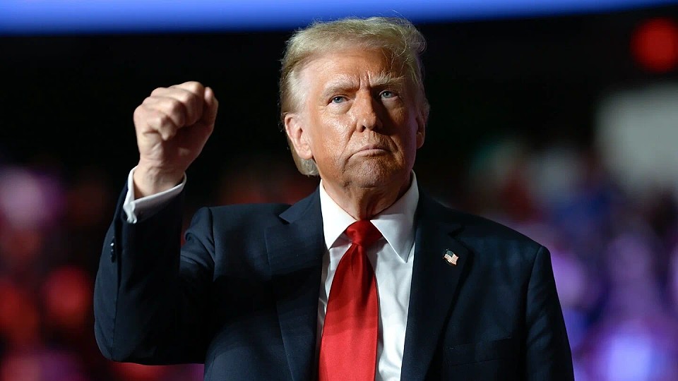 Un oficial din anturajul lui Trump, legături suspecte cu Putin. Ce secrete ascunde