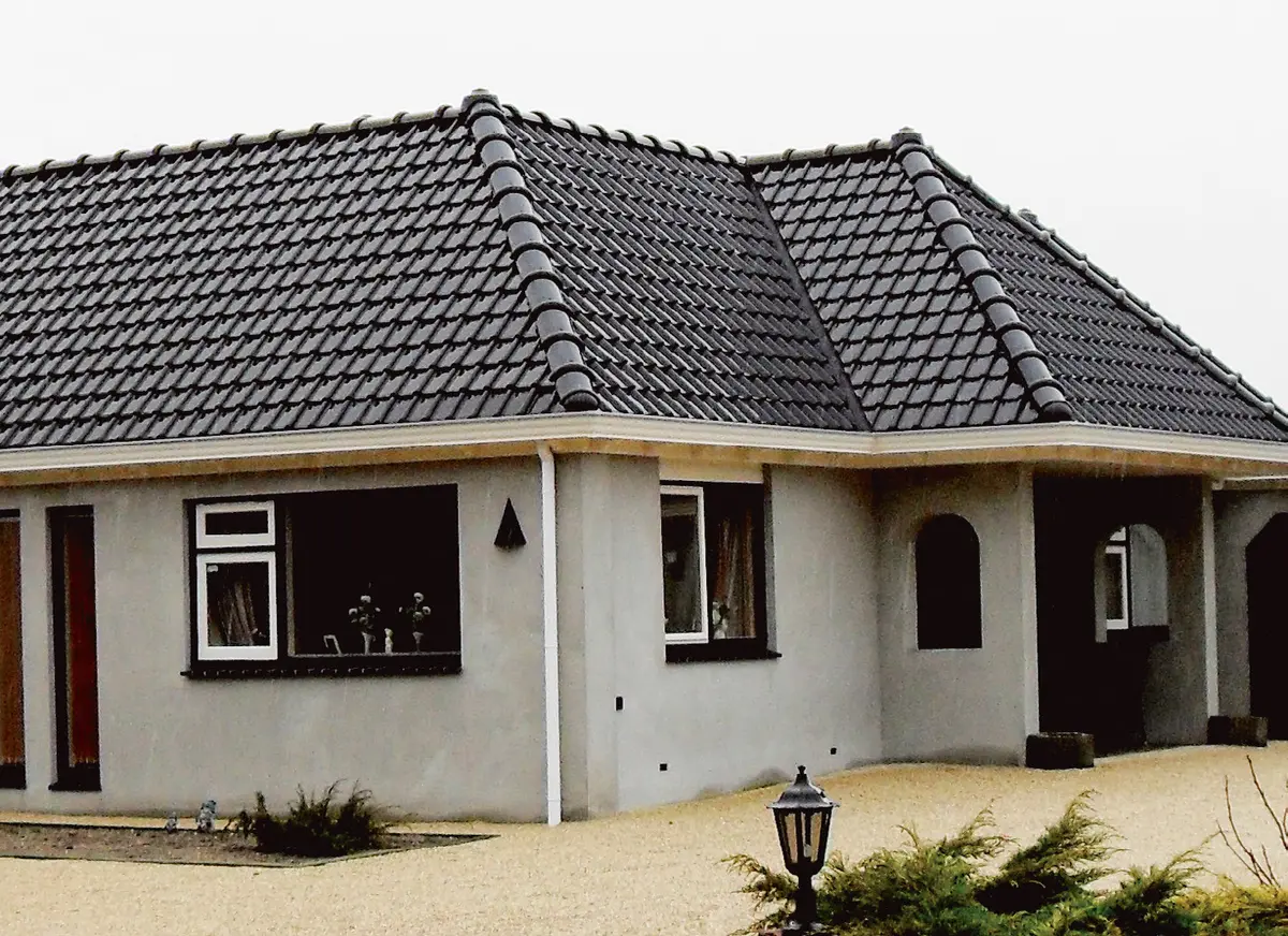 Te gandesti sa-ti schimbi acoperisul? Foloseste tigla ceramica