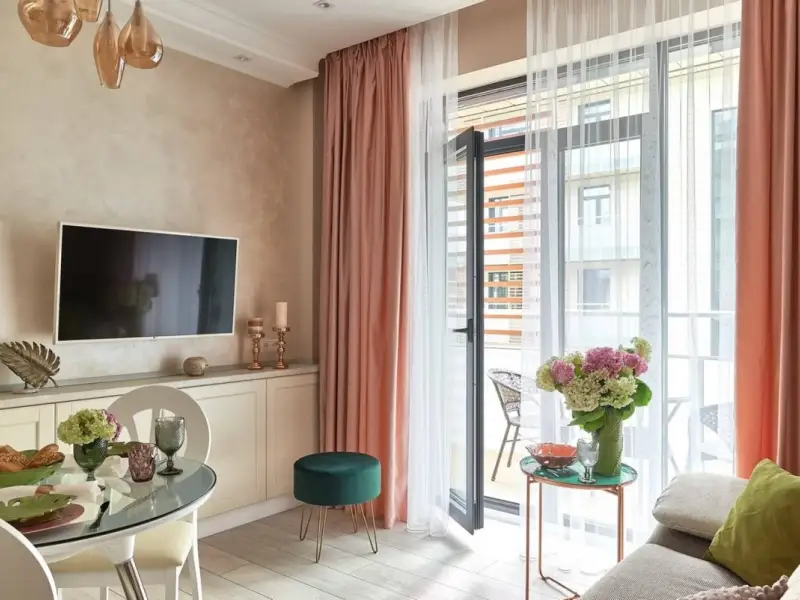 Un apartament cu bun gust amenajat in tonuri pastelate