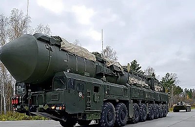 Rusia amenință SUA cu rachete Sarmat. Vin de la Polul Sud cu 15 focoase nucleare pe ținte separate