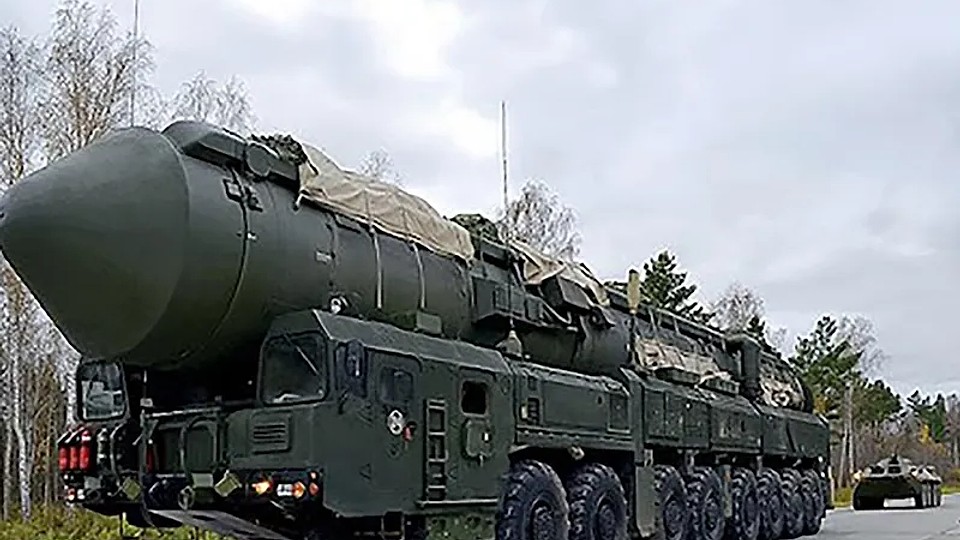 Rusia amenință SUA cu rachete Sarmat. Vin de la Polul Sud cu 15 focoase nucleare pe ținte separate