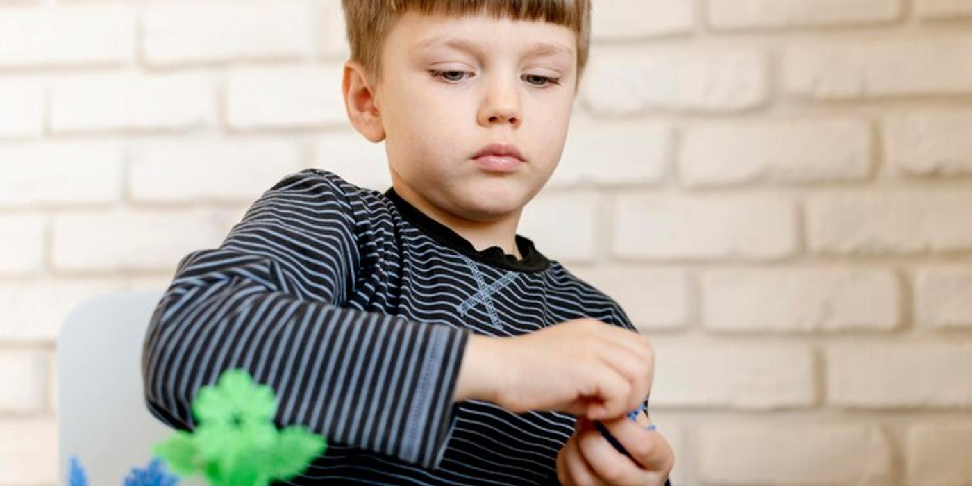 Tulburările de dezvoltare pervazivă (TDP) la copil: tot ce trebuie să știi