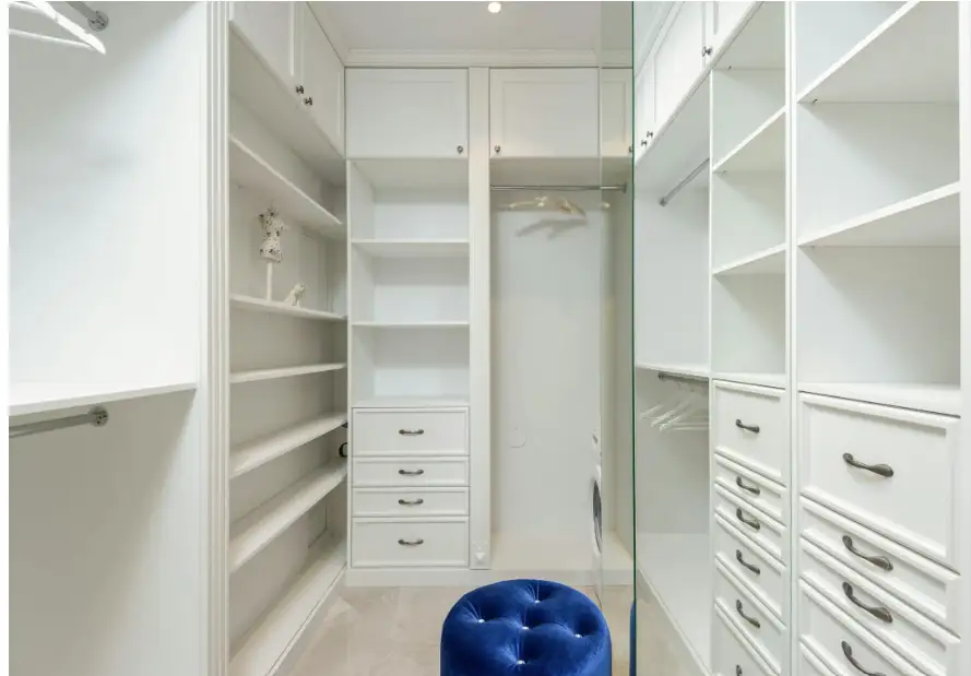 The Most Efficient Storage Solutions for Bulky Clothing with the Arrival of Warm Weather