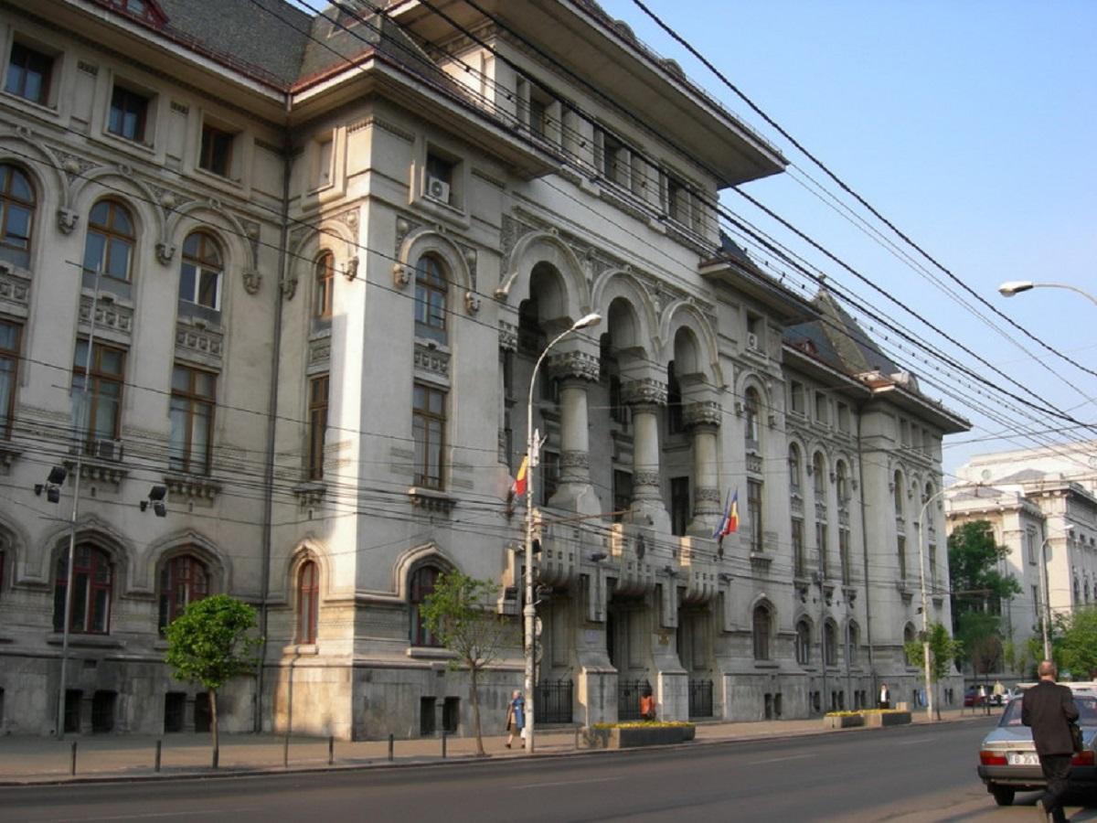 Piedone vrea Primăria Capitalei pentru el și sectorul 5 pentru fiul său