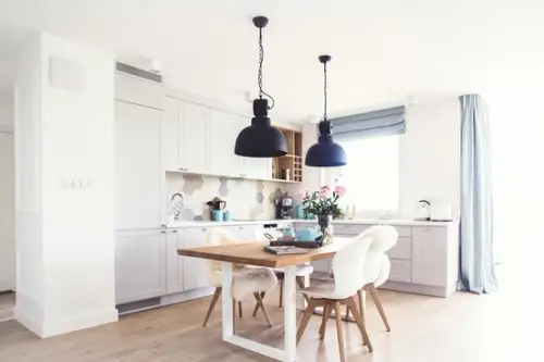 Apartament de 53 metri patrati luminos si primitor