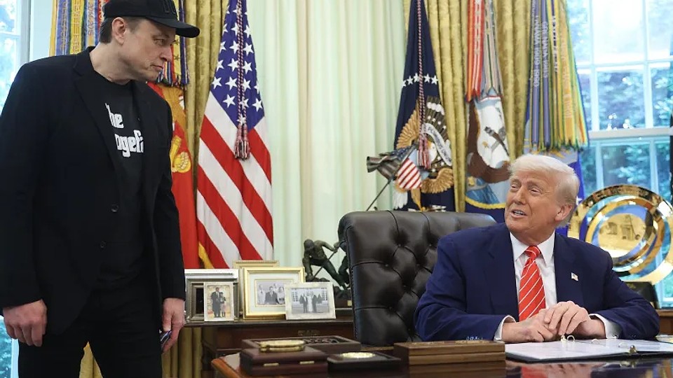 Trump l-a dat afară pe Musk de la Casa Albă. „Fiți cu mine, el o să moară primul”, a zis Musk