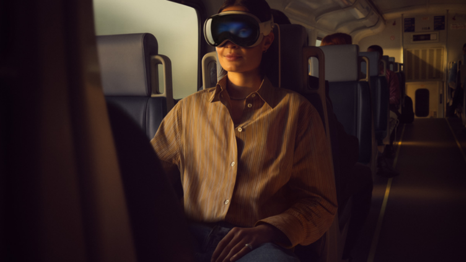 Apple Vision Pro 2 se va lansa anul acesta