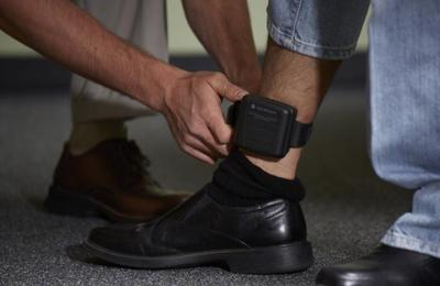 De la 1 ianuarie Sistemul Electronic de Monitorizare Electronică a agresorilor, extins în 20 de județe, inclusiv în Cluj