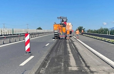 Nazare: Am reuşit să convingem Comisia Europeană să trecem Autostrada Moldovei integral pe fonduri nerambursabile