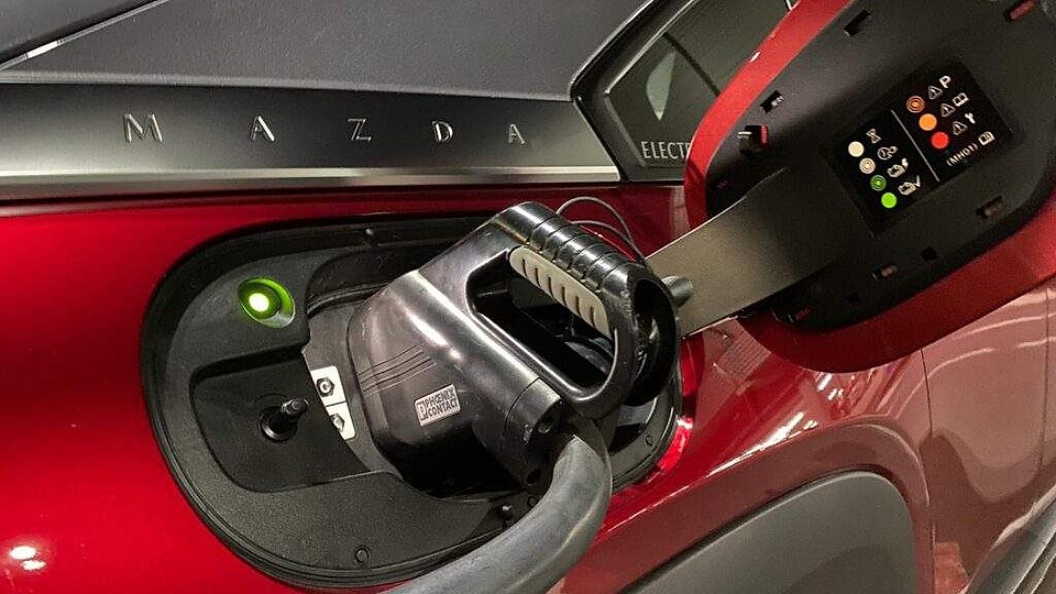 BYD investește în infrastructura de încărcare rapidă pentru vehicule electrice