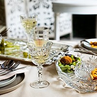Cum să iți infrumusețezi masa cu produse din cristal de Bohemia