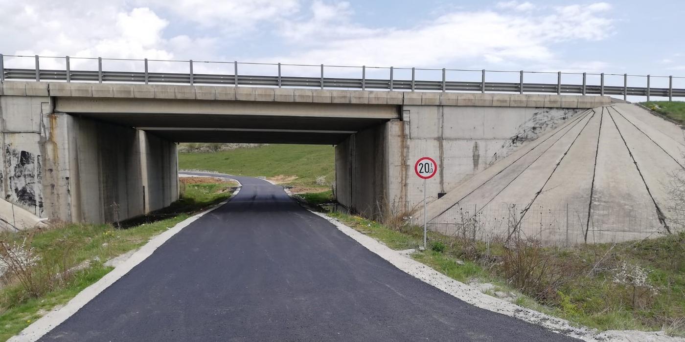 A fost finalizată asfaltarea sectorului de drum Vălișoara – DJ 107L