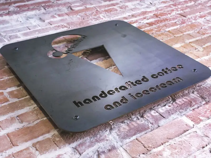 CREAMIER locul unde cafeaua de specialitate a intalnit inghetata artizanala